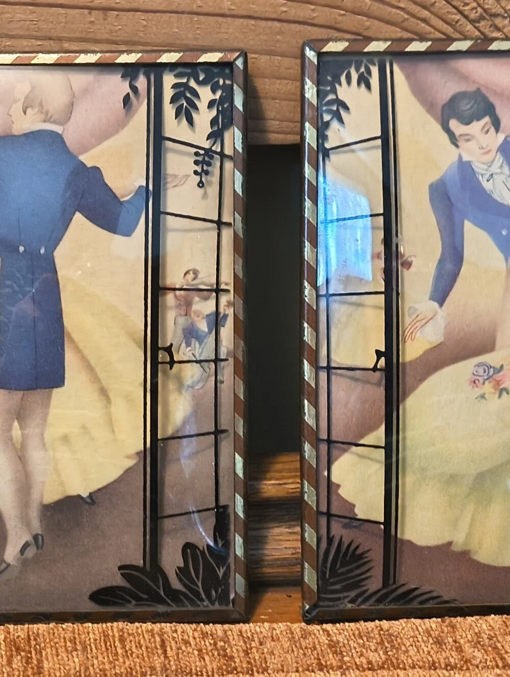 Vtg Pair of Vintage Reverse Painted Bubble Convex Glass Courting Dancing Couple
